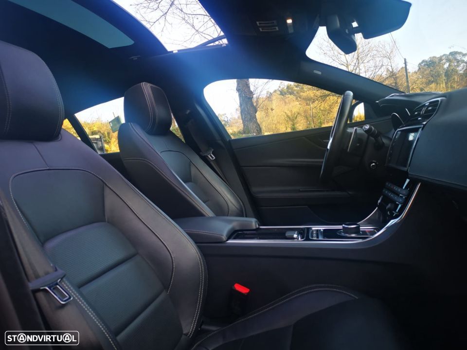 Jaguar XE 2.0 D R-Sport Aut. - 12