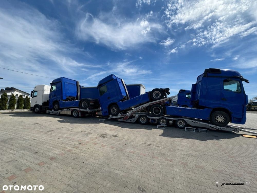 Mercedes-Benz Actros - 2