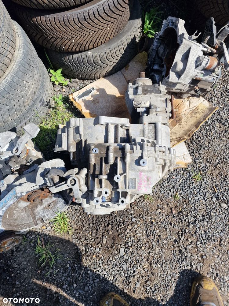Skrzynia  biegów  vw  1.4  tsi  o kodzie LMX - 5