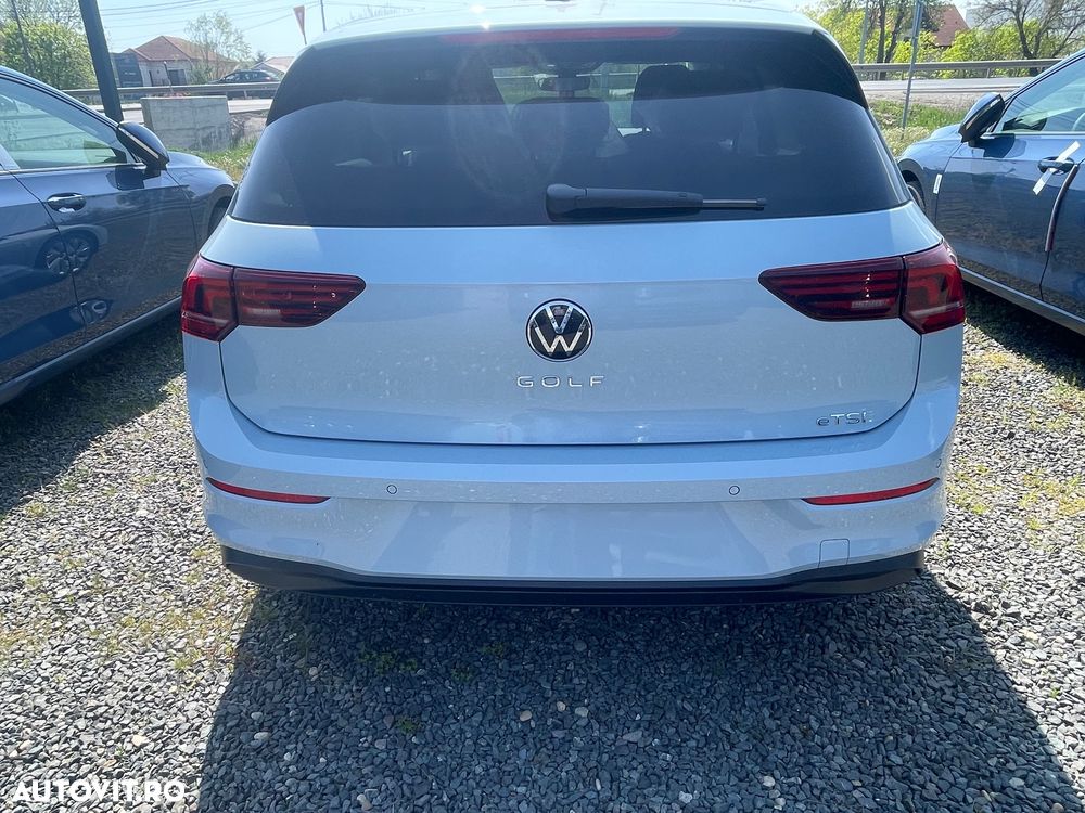 Volkswagen Golf 1.5 eTSI DSG MHEV Life - 6
