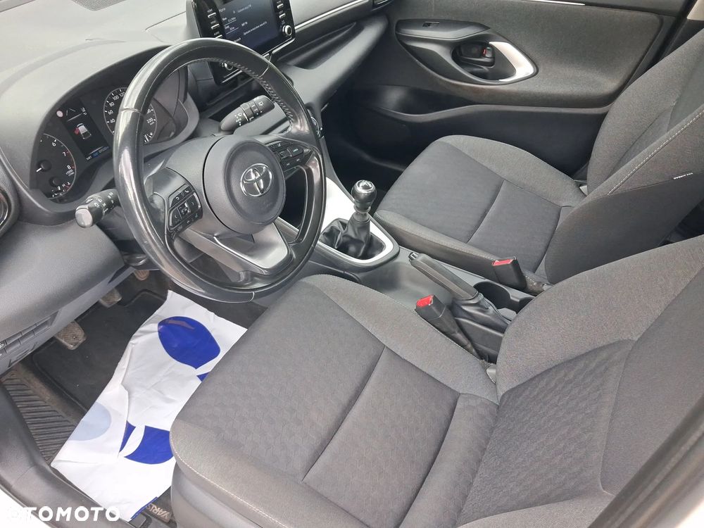 Toyota Yaris 1.5 Comfort - 1