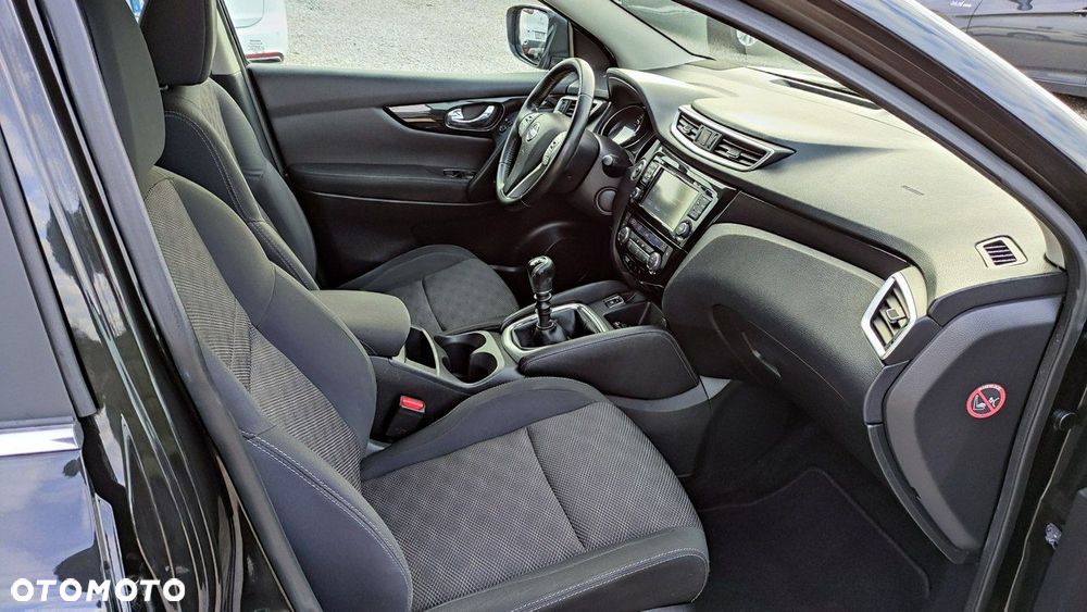 Nissan Qashqai - 25