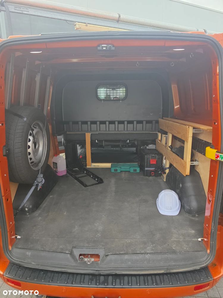 Ford Transit Custom - 9