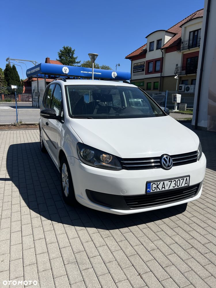 Volkswagen Touran - 1