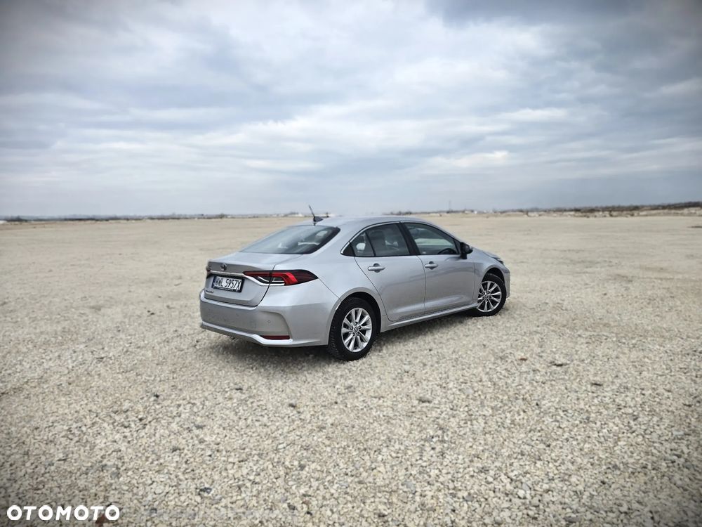 Toyota Corolla 1.8 Hybrid Comfort - 13