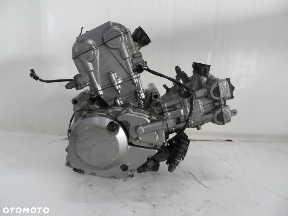 SUZUKI DL 650 2008 silnik - 3