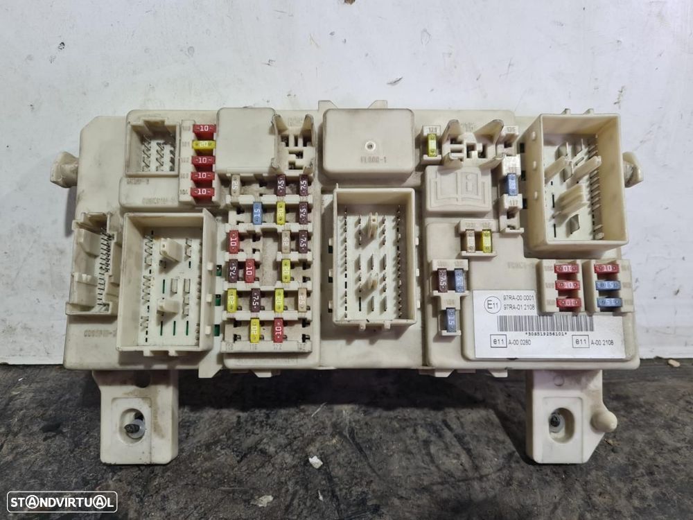 CAIXA DE RELES FUSÍVEIS FORD FOCUS C-MAX CAP2003 - 1