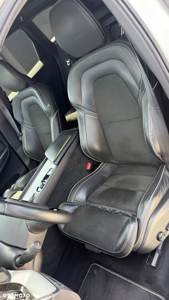 Volvo XC 60 D5 AWD Geartronic RDesign - 15
