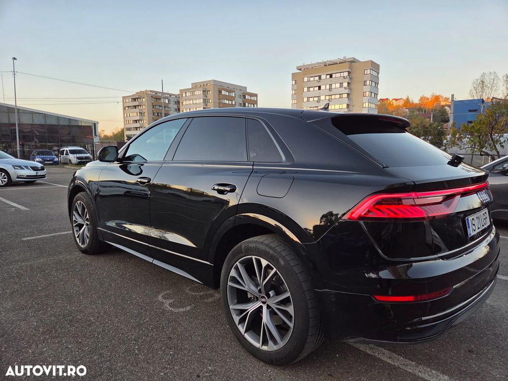 Audi Q8 55 TFSIe quattro tiptronic - 16