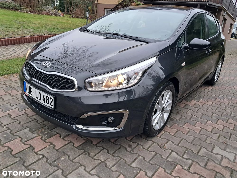 Kia Ceed 1.4 CVVT Attract - 1