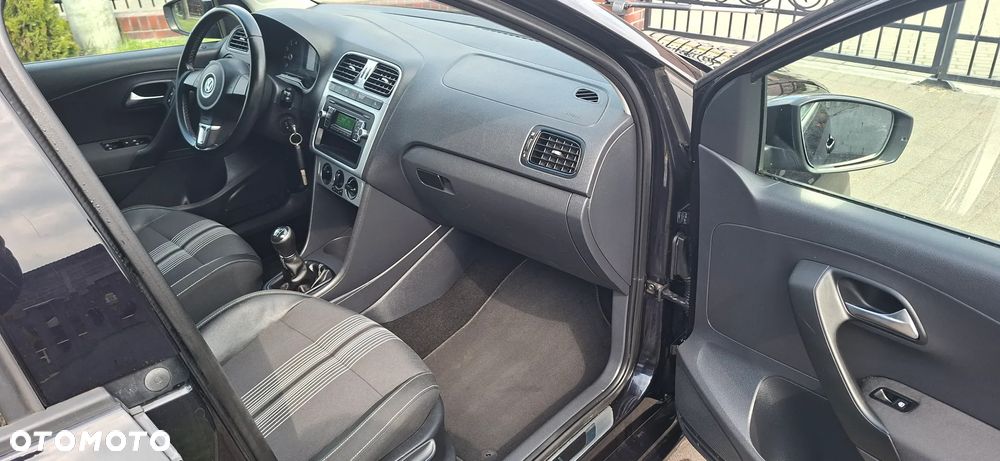 Volkswagen Polo 1.2 TSI MATCH - 31