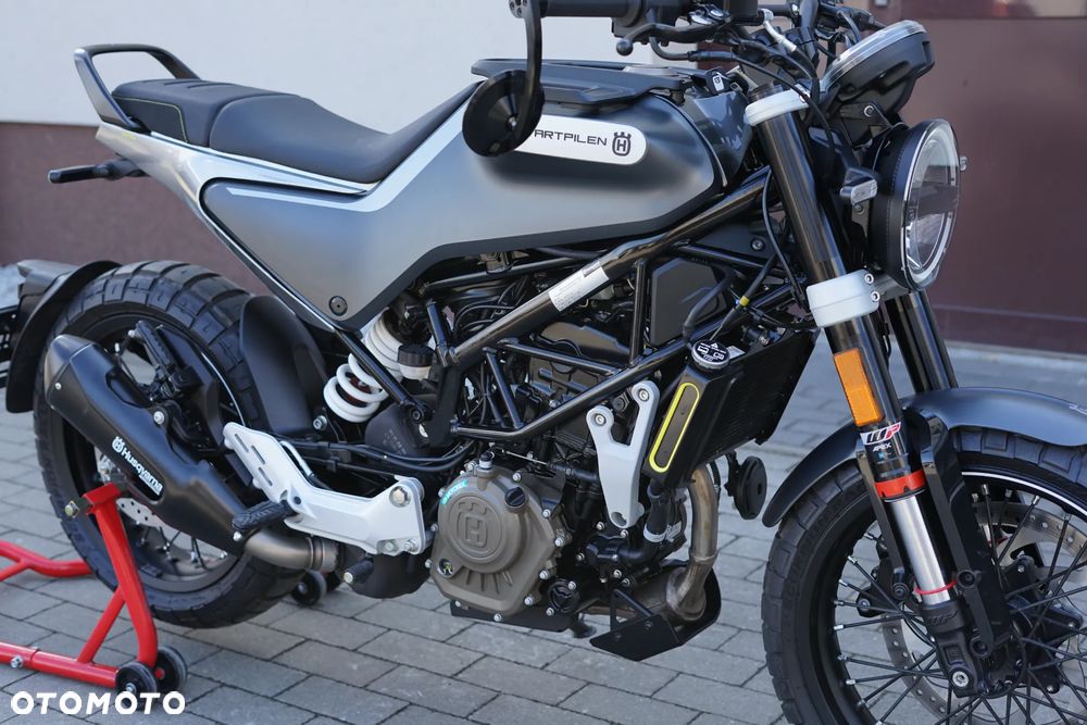 Husqvarna Svartpilen - 14