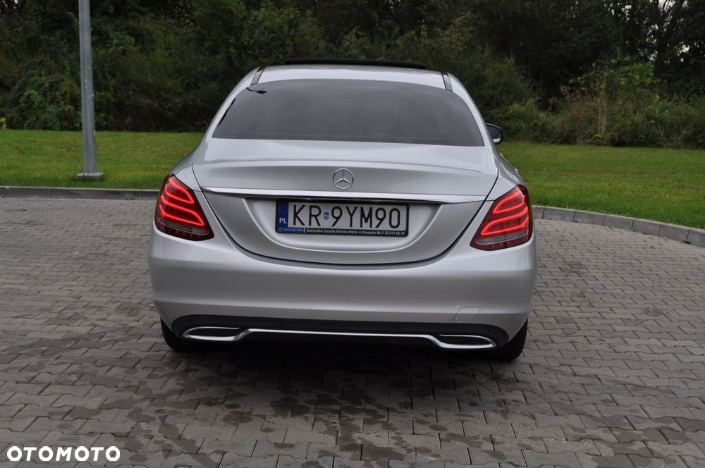 Mercedes-Benz Klasa C 200 9G-TRONIC Exclusive - 32