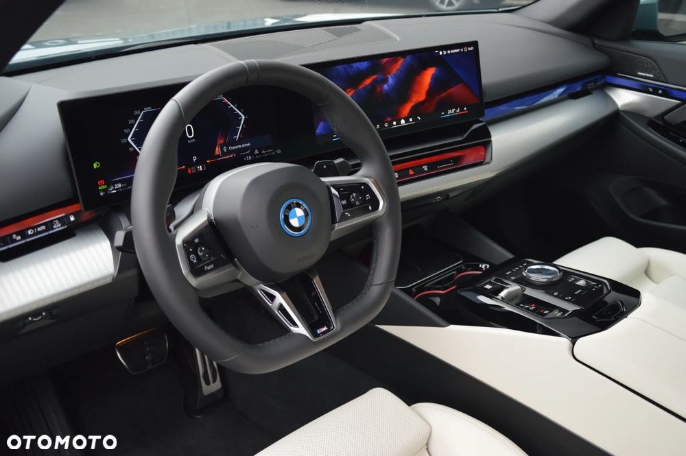 BMW Seria 5 530e - 16