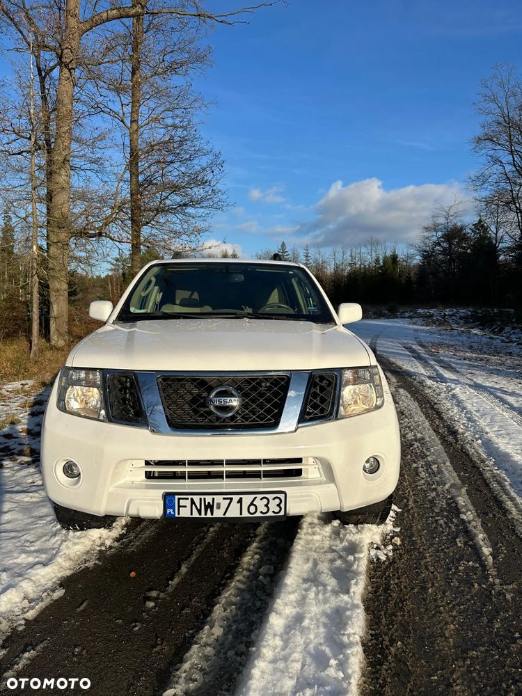 Nissan Pathfinder - 6