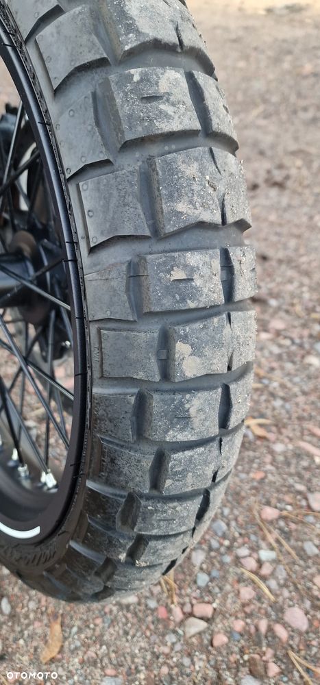 Husqvarna Svartpilen - 21