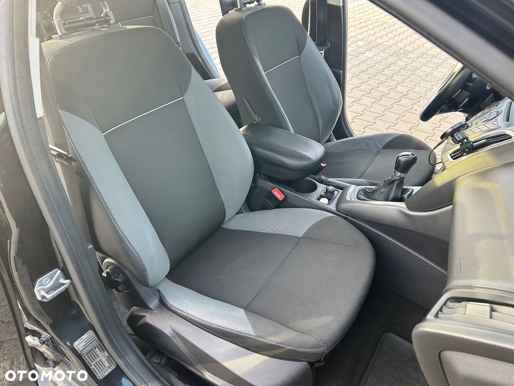 Ford Focus 1.6 Trend - 16