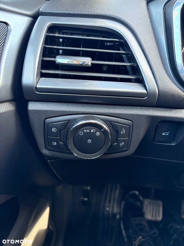 Ford Mondeo ver-2-0-tdci-titanium - 21