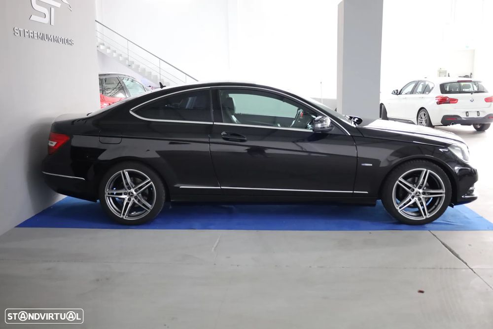 Mercedes-Benz C 220 CDI DPF BlueEFFICIENCY SPORT EDITION - 4