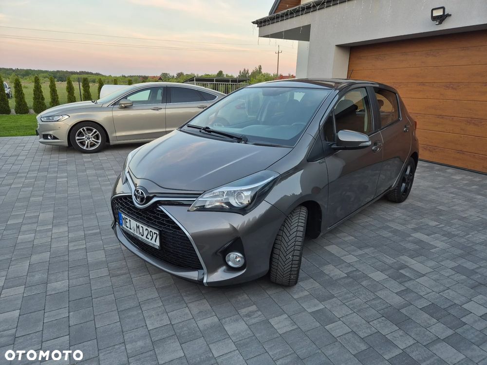 Toyota Yaris 1.33 VVT-i Lounge - 2