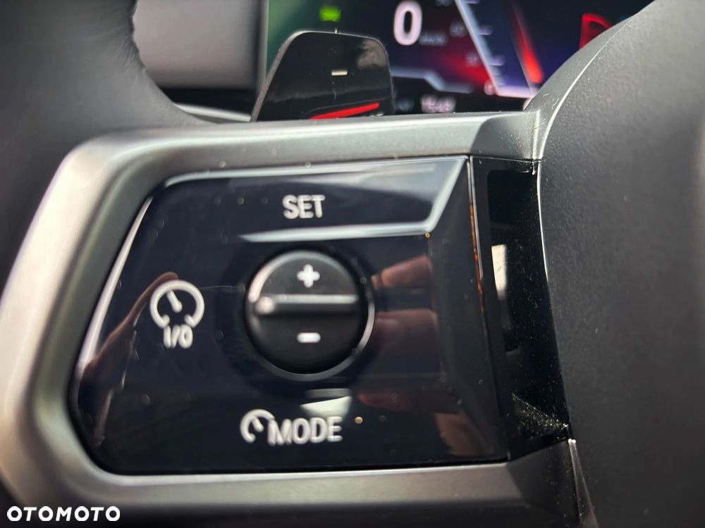 BMW Seria 5 520d xDrive mHEV M Sport - 26