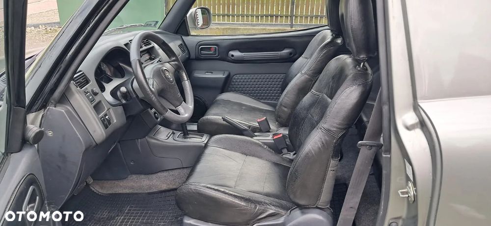 Toyota RAV4 2.0 - 4