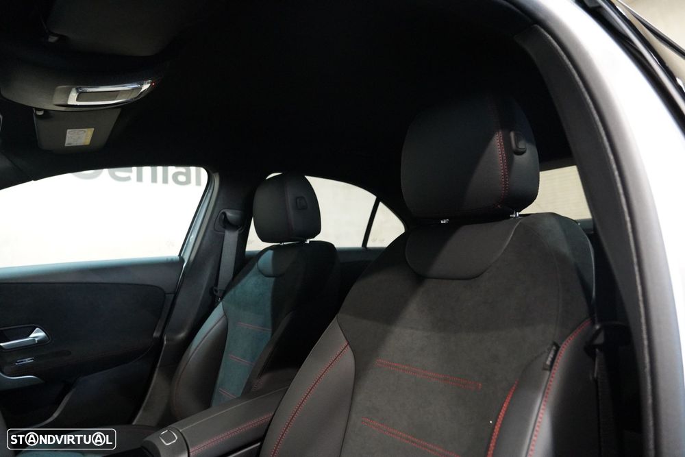 Mercedes-Benz A 250 ver-e-8g--dct-edition-amg-line - 22