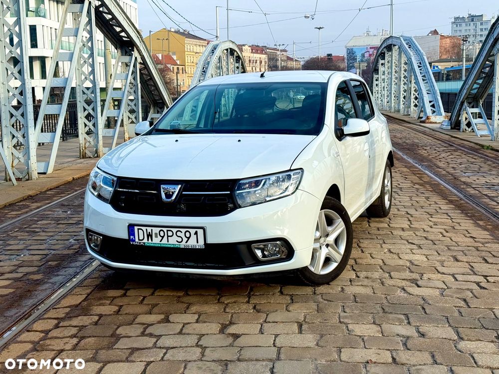 Dacia Sandero - 1