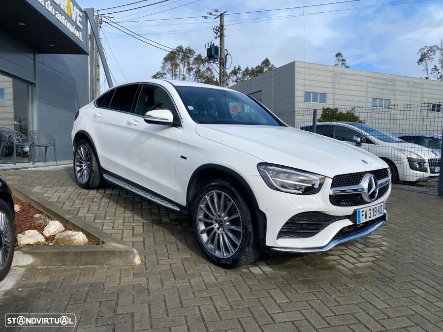 Mercedes-Benz GLC 300 e Coupe 4Matic — fotografia 2