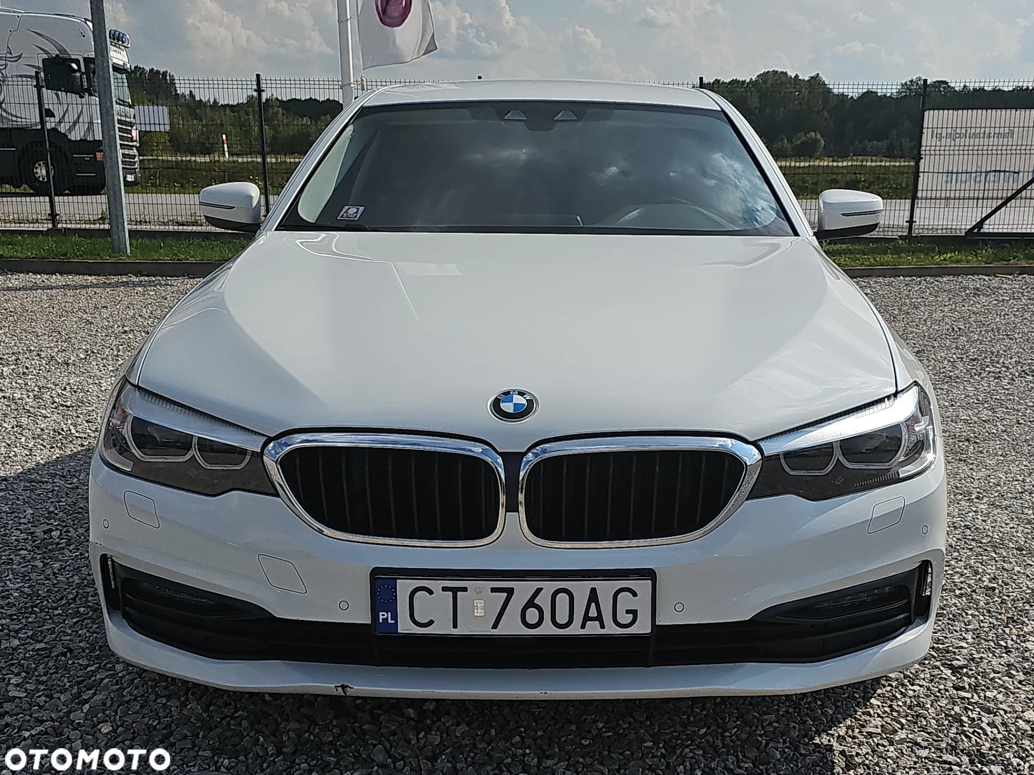 BMW Seria 5 518d Sport Line - 2