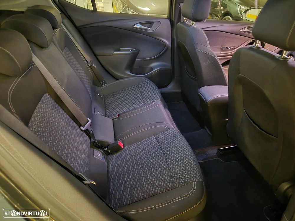 Opel Astra 1.0 Dynamic Sport S/S - 28