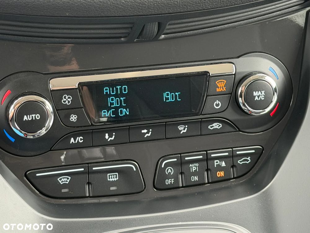 Ford Kuga 2.0 TDCi 4WD Titanium Plus - 15