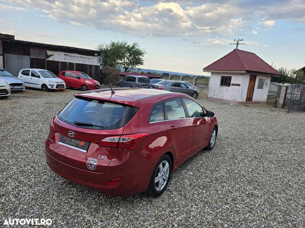 Hyundai i30 1.6 CRDI Trend - 21