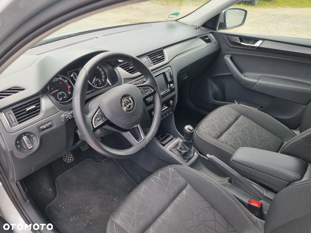 Skoda RAPID Spb 1.0 TSI Clever - 17