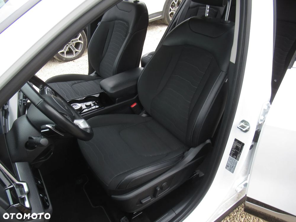 Kia Sportage 1.6 T-GDI HEV Business Line 4WD - 6