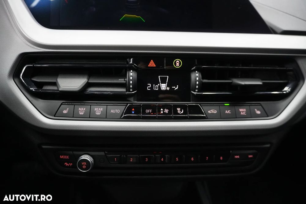 BMW Seria 1 118i Aut. - 15