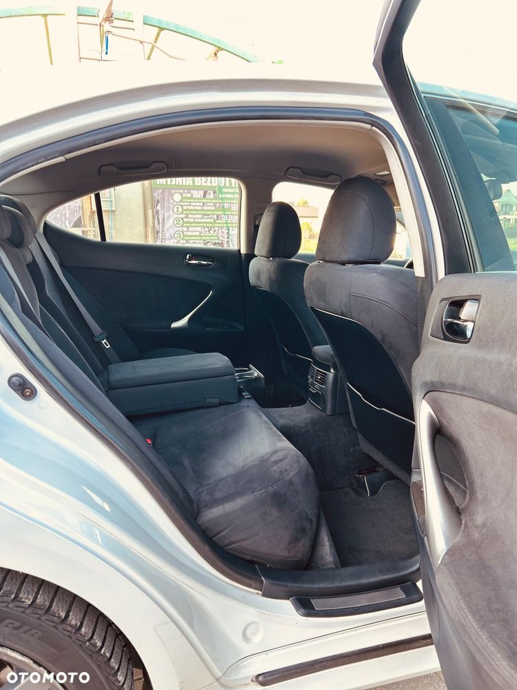 Lexus IS 220 D Prestige - 6