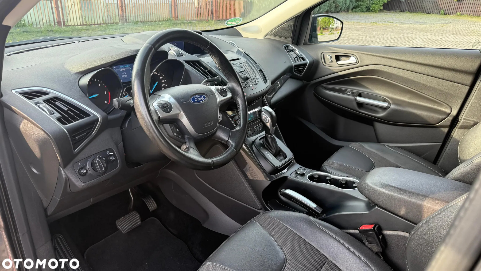 Ford Kuga 2.0 TDCi AWD Titanium - 22