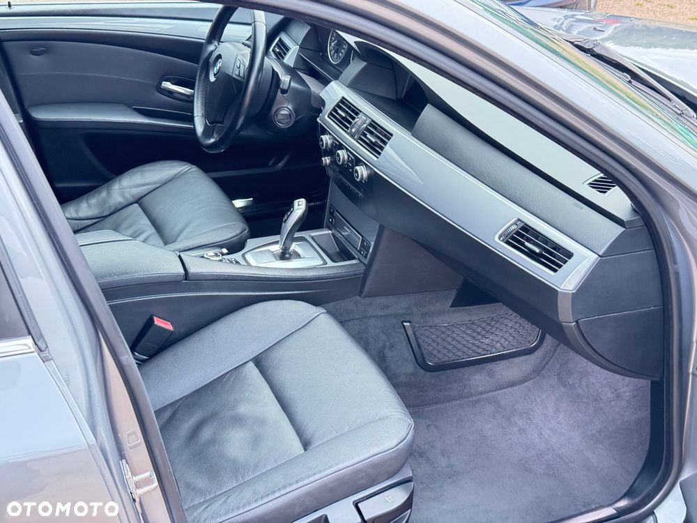 BMW Seria 5 - 35