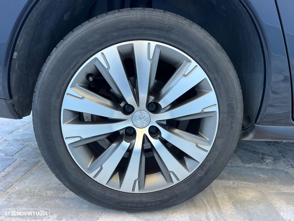Peugeot 3008 1.6 BlueHDi Style EAT6 - 17