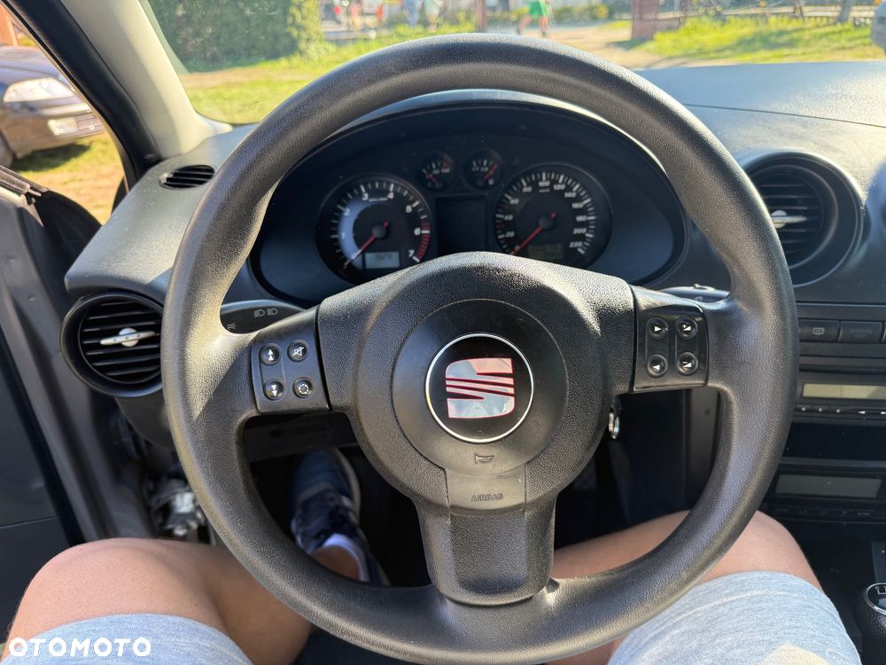 Seat Ibiza 1.4 16V Reference - 13