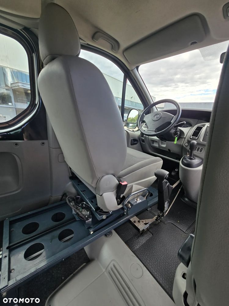 Opel Vivaro - 22