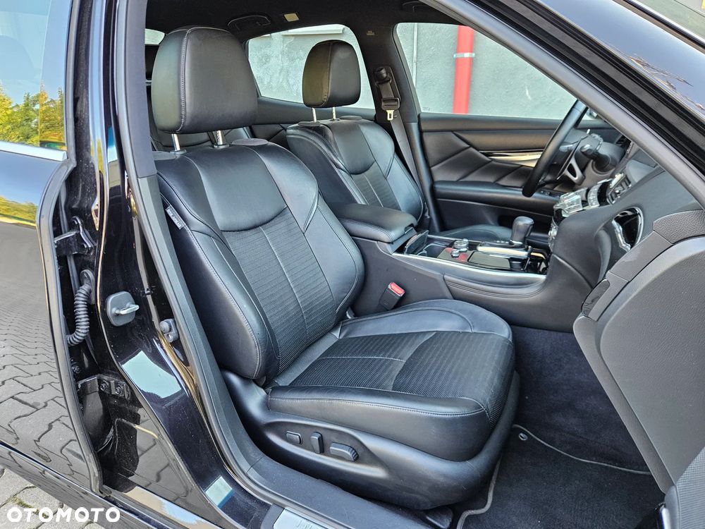 Infiniti Q70 2.2d Premium Executive EU6 - 8