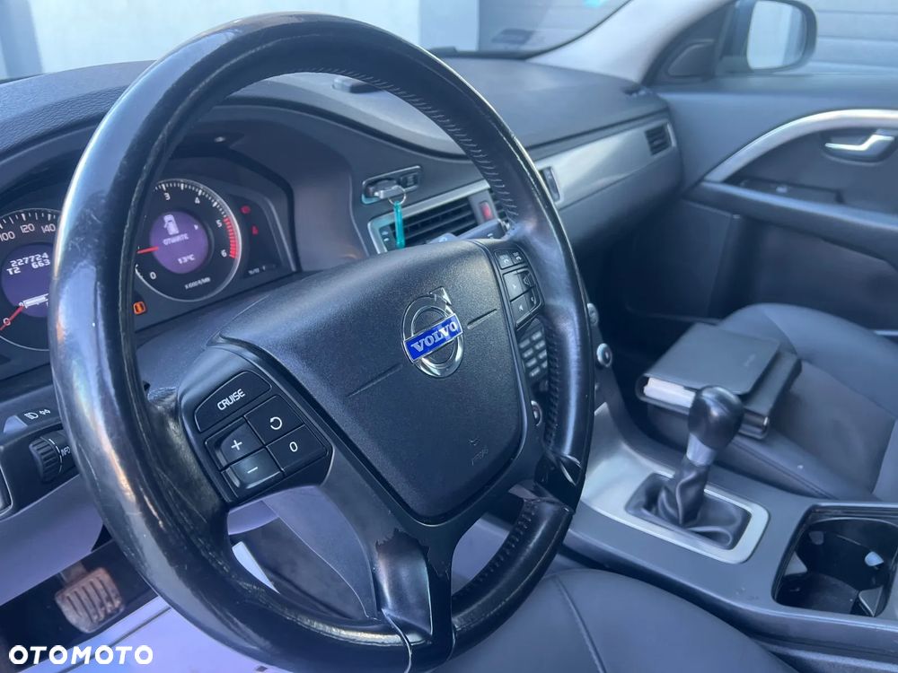 Volvo V70 2.0D Kinetic - 17