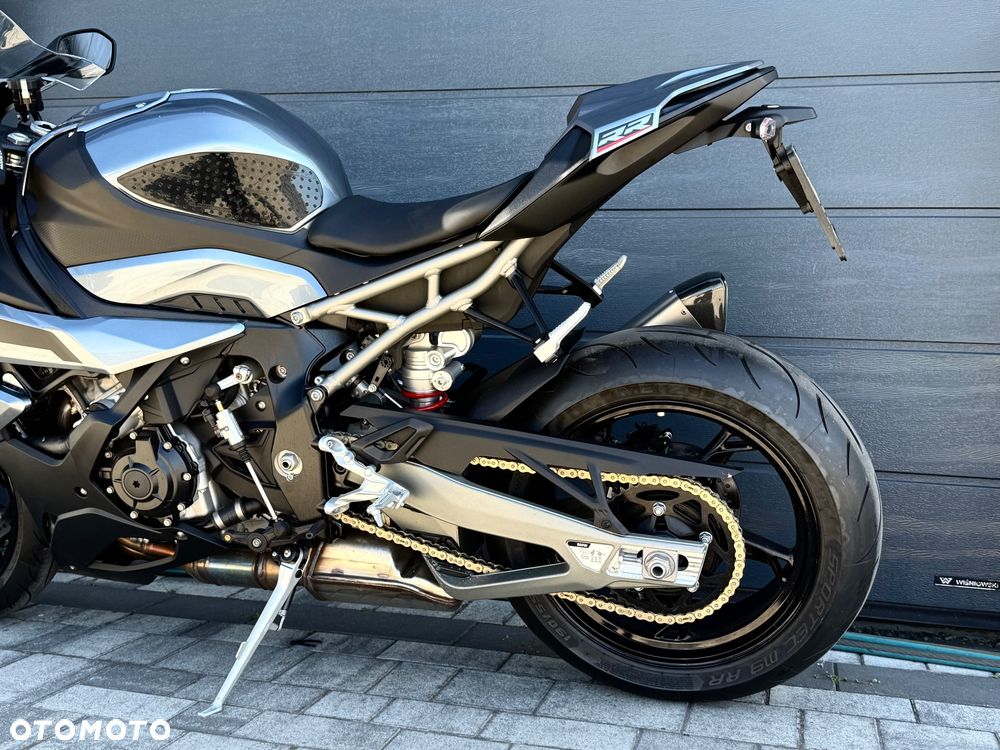 BMW R - 6
