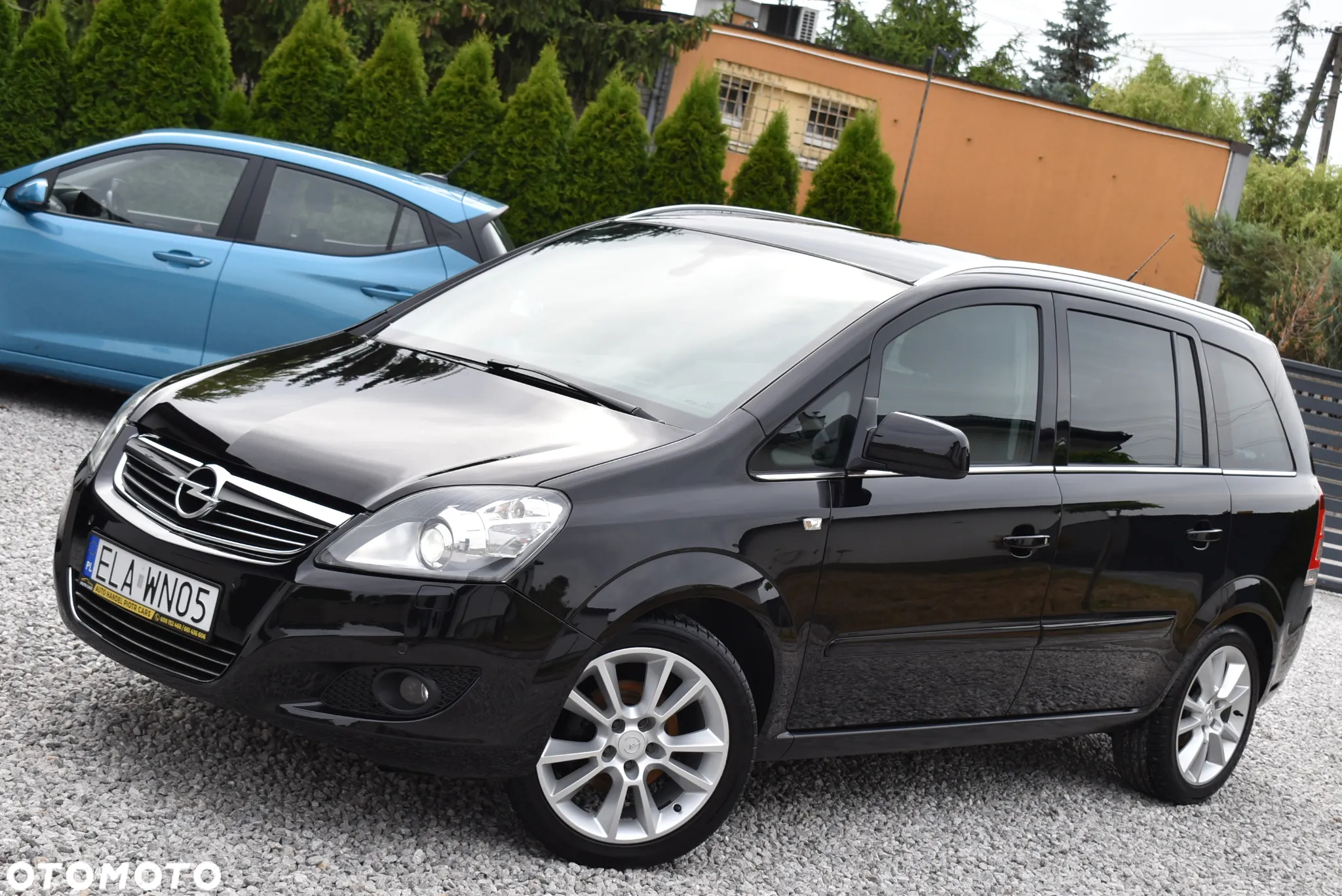 Opel Zafira - 2