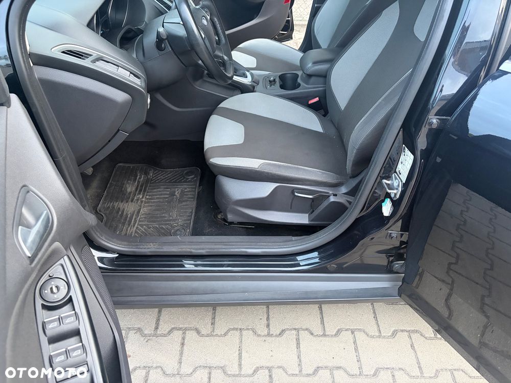 Ford Focus 1.6 EcoBoost Trend - 22