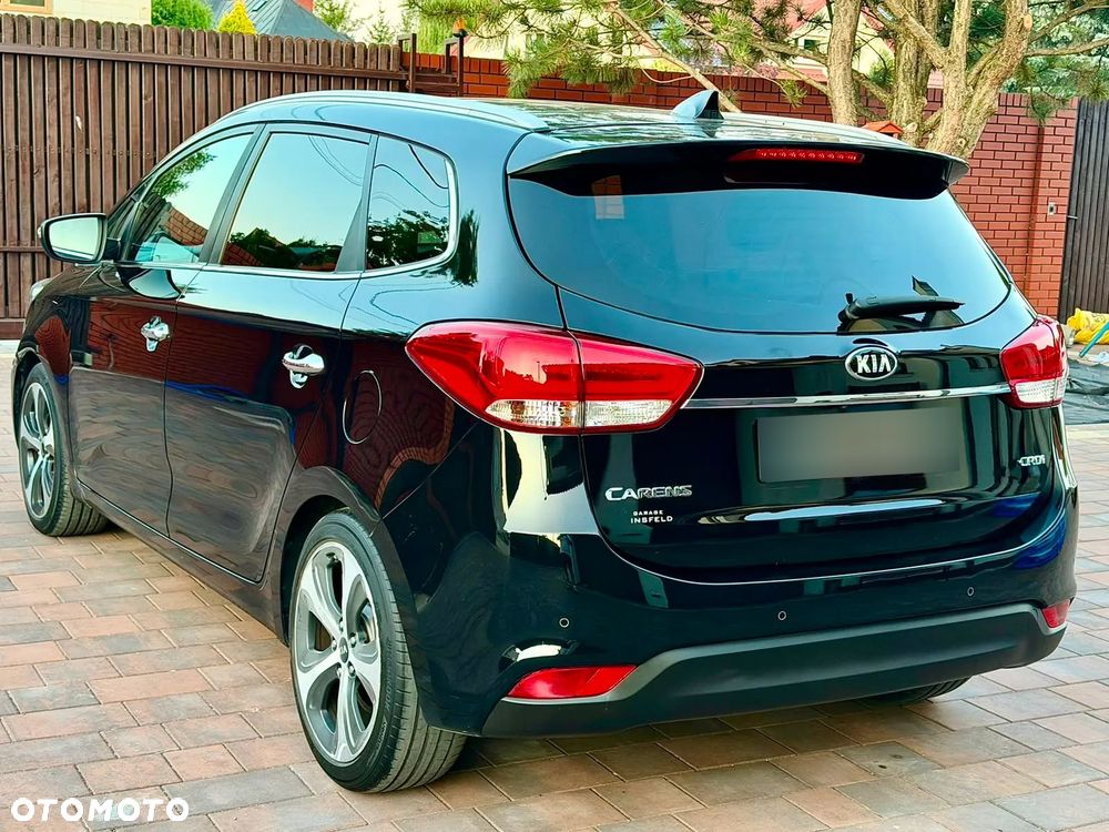 Kia Carens 1.7 CRDi Business Line 7os - 25
