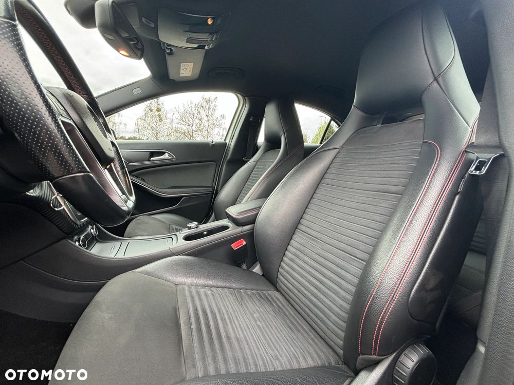 Mercedes-Benz Klasa A 180 7G-DCT AMG Line - 20