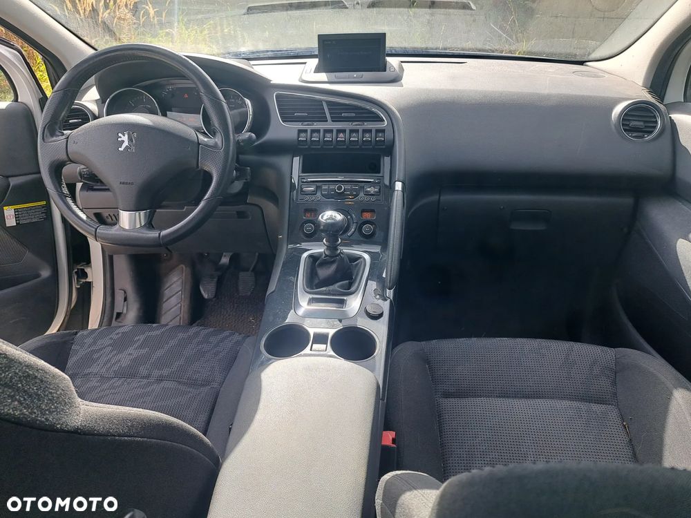 Peugeot 3008 1.6 HDi Premium - 10